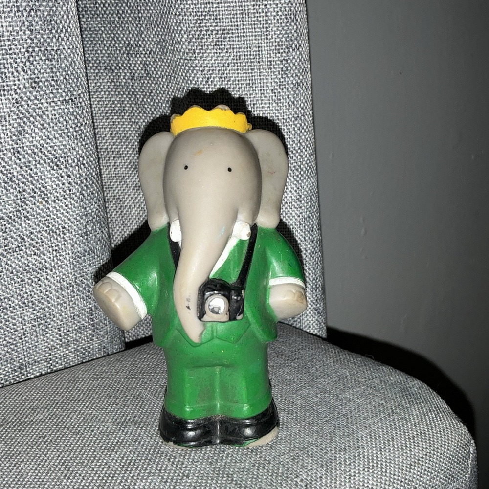 Vintage ARBY'S BABAR THE ELEPHANT FINGER PUPPET WORLD TOUR 1990